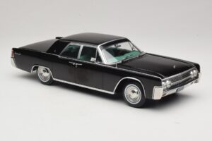 Lincoln Continental Juodas KK-Scale 1:18 KKDC181483 Metalas - nuotrauka 4 iš 6