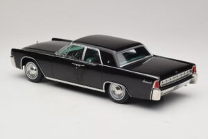 Lincoln Continental Juodas KK-Scale 1:18 KKDC181483 Metalas - nuotrauka 5 iš 6