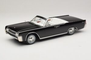 Lincoln Continental Convertible Juodas Bad Boys KK-Scale 1:18 KKDC181521 Metalas