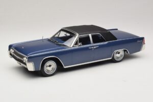 Lincoln Continental Convertible Mėlyna Metalik The Lincoln Lawyer KK-Scale 1:18 KKDC181522 Metalas - nuotrauka 2 iš 7