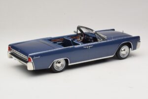 Lincoln Continental Convertible Mėlyna Metalik The Lincoln Lawyer KK-Scale 1:18 KKDC181522 Metalas - nuotrauka 3 iš 7