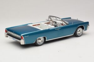 Lincoln Continental Convertible Turkio Metalik KK-Scale 1:18 KKDC181524 Metalas - nuotrauka 3 iš 7