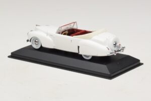 Lincoln Continental Kabrioletas Balta Minichamps 1:43 400082501 Metalas - nuotrauka 3 iš 5
