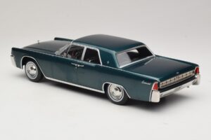 Lincoln Continental Tamsiai Žalia Metalik Matrix Reloaded & Revolutions KK-Scale 1:18 KKDC181481 Metalas - nuotrauka 5 iš 6