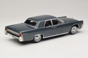 Lincoln Continental Pilka Metalik Marnie KK-Scale 1:18 KKDC181482 Metalas - nuotrauka 2 iš 6
