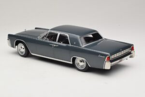 Lincoln Continental Pilka Metalik Marnie KK-Scale 1:18 KKDC181482 Metalas - nuotrauka 5 iš 6