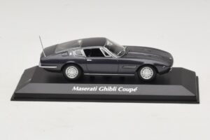 Maserati Ghibli Ruda Metalik Maxichamps 1:43 940123320 Metalas
