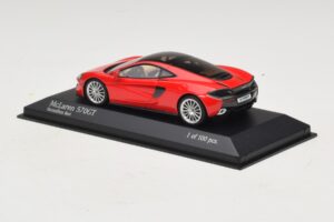 McLaren 570GT Vermillion Red Minichamps 1:43 537154522 Metalas - nuotrauka 3 iš 5