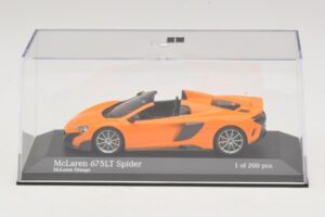 McLaren 675LT Spider Oranžinis Minichamps 1:43 537154431 Metalas - nuotrauka 4 iš 5