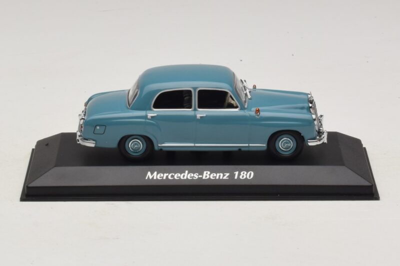 Mercedes 180 W120 Mėlynas Maxichamps 1:43 940033102 Metalas
