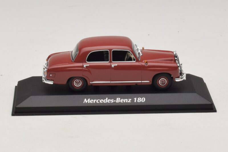 Mercedes 180 W120 Raudonas Maxichamps 1:43 940033101 Metalas
