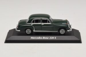 Mercedes 220 S W180 Tamsiai Žalias Maxichamps 1:43 940033001 Metalas