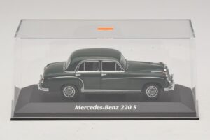 Mercedes 220 S W180 Tamsiai Žalias Maxichamps 1:43 940033001 Metalas - nuotrauka 4 iš 5