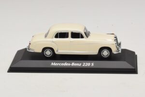 Mercedes 220 S W180 Baltas Maxichamps 1:43 940033000 Metalas