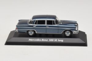 Mercedes 300 SE W112 Lang Mėlyna Metalik Maxichamps 1:43 940035200 Metalas
