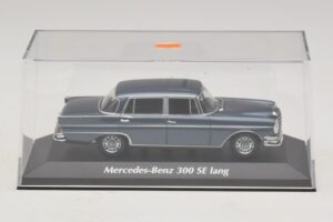 Mercedes 300 SE W112 Lang Mėlyna Metalik Maxichamps 1:43 940035200 Metalas - nuotrauka 4 iš 5