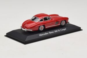 Mercedes 300 SL W198 Raudonas Maxichamps 1:43 940039001 Metalas - nuotrauka 2 iš 5