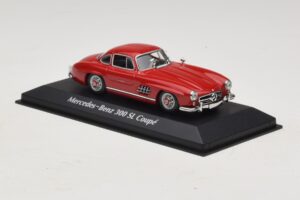 Mercedes 300 SL W198 Raudonas Maxichamps 1:43 940039001 Metalas - nuotrauka 3 iš 5