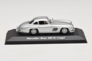 Mercedes 300 SL W198 Sidabrinis Maxichamps 1:43 940039000 Metalas
