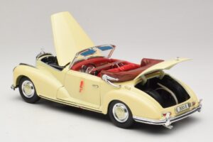 Mercedes 300S Kreminis Maisto 1:18 31806 Metalas - nuotrauka 5 iš 8