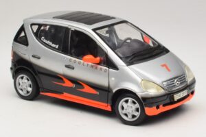 Mercedes A-Class W168 D. Coulthard Sidabrinė Maisto 1:18 35841 Metalas - nuotrauka 6 iš 8
