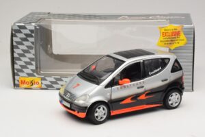 Mercedes A-Class W168 D. Coulthard Sidabrinė Maisto 1:18 35841 Metalas - nuotrauka 8 iš 8