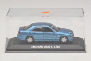 Mercedes C-Class W202 Mėlyna Metalik Maxichamps 1:43 940037060 Metalas - nuotrauka 4 iš 5