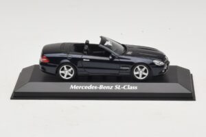 Mercedes SL R230 Mėlyna Metalik Maxichamps 1:43 940037531 Metalas