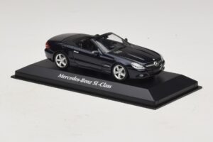 Mercedes SL R230 Mėlyna Metalik Maxichamps 1:43 940037531 Metalas - nuotrauka 3 iš 5