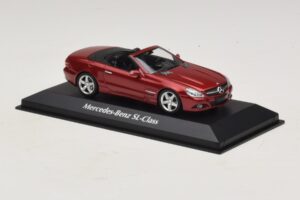 Mercedes SL R230 Raudona Metalik Maxichamps 1:43 940037530 Metalas - nuotrauka 3 iš 5