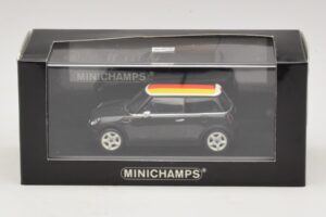 Mini Cooper One R50 Žalias Su Vokietijos Vėliava Minichamps 1:43 MINI033 Metalas - nuotrauka 5 iš 5