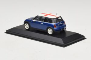 Mini Cooper S R53 Mėlynas Su Anglijos Vėliava Minichamps 1:43 MINI012 Metalas - nuotrauka 3 iš 5