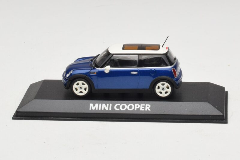 Mini Cooper S R53 Tamsiai Mėlynas Su Panoraminiu Stogu Minichamps 1:43 MINI021 Metalas
