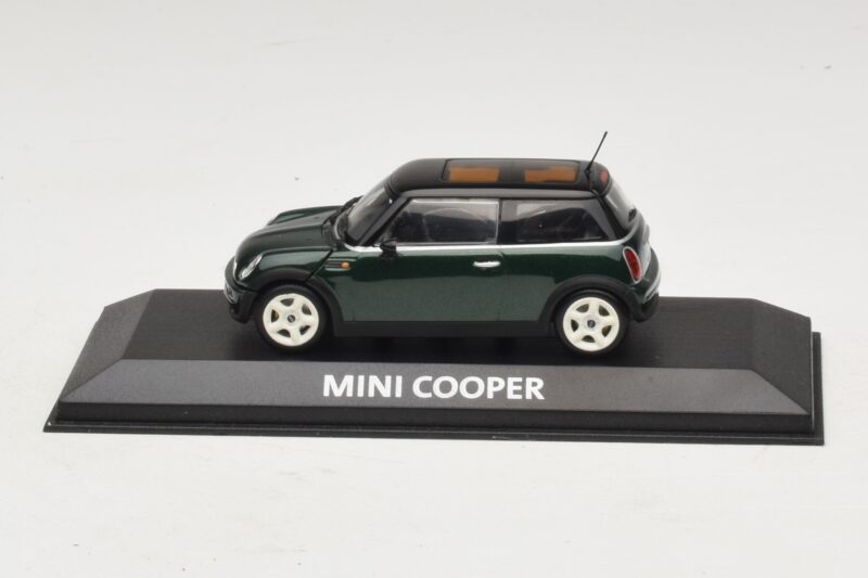 Mini Cooper S R53 Tamsiai Žalias Su Juodu Stogu Minichamps 1:43 MINI023 Metalas