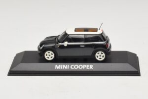 Mini Cooper S R53 Tamsiai Žalias Su Panoraminiu Stogu Minichamps 1:43 MINI015 Metalas