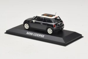 Mini Cooper S R53 Tamsiai Žalias Su Panoraminiu Stogu Minichamps 1:43 MINI015 Metalas - nuotrauka 3 iš 4