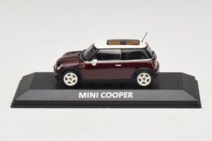 Mini Cooper S R53 Tamsiai Raudonas Su Panoraminiu Stogu Minichamps 1:43 MINI019 Metalas