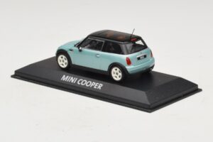 Mini Cooper S R53 Šviesiai Mėlynas Metalizuotas Su Juodu Stogu Minichamps 1:43 MINI030 Metalas - nuotrauka 3 iš 4