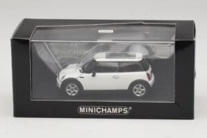 Mini Cooper S R53 Baltas Su Panoraminiu Stogu Minichamps 1:43 MINI020 Metalas - nuotrauka 5 iš 5