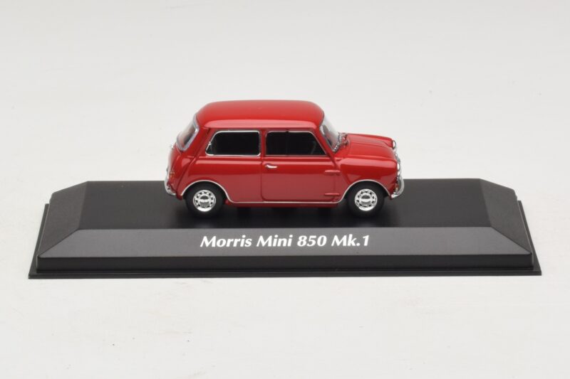 Morris Mini 850 Mk1 Raudonas Maxichamps 1:43 Morris Mini 850 Mk1 Raudonas Maxichamps 1:43 940138600 Metalas