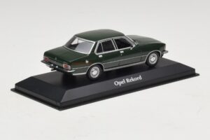 Opel Rekord D Tamsiai Žalias Maxichamps 1:43 940044001 Metalas - nuotrauka 2 iš 5