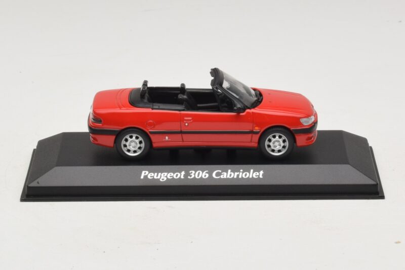Peugeot 306 Kabrioletas Raudonas Maxichamps 1:43 940112830 Metalas
