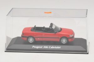 Peugeot 306 Kabrioletas Raudonas Maxichamps 1:43 940112830 Metalas - nuotrauka 4 iš 5