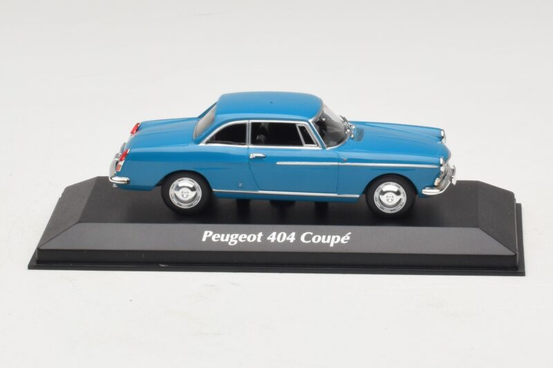 Peugeot 404 Kupė Mėlyna Maxichamps 1:43 Peugeot 404 Kupė Mėlyna Maxichamps 1:43 940112921 Metalas