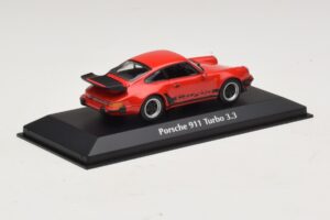 Porsche 911 930 Turbo 3.3 Raudonas Maxichamps 1:43 940069000 Metalas - nuotrauka 2 iš 5