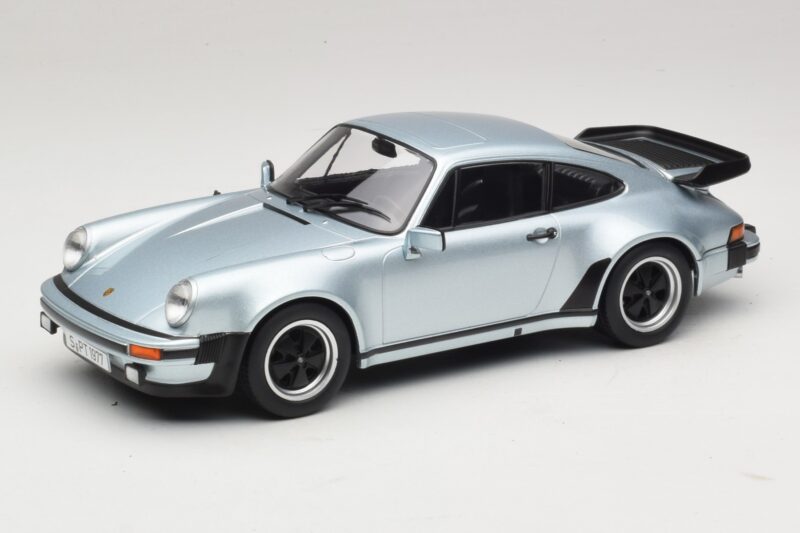 Porsche 911 930 Turbo 3.3 Sidabrinis KK-Scale 1:18 KKDC181444 Metalas