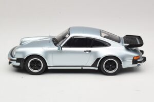 Porsche 911 930 Turbo 3.3 Sidabrinis KK-Scale 1:18 KKDC181444 Metalas - nuotrauka 3 iš 6