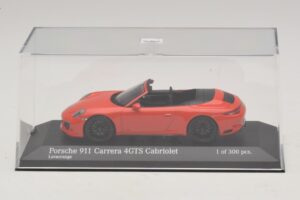 Porsche 911 991.1 Carrera 4 GTS Kabrioletas Oranžinis Minichamps 1:43 410067331 Metalas - nuotrauka 4 iš 5