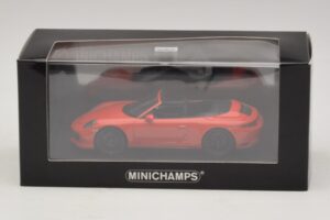 Porsche 911 991.1 Carrera 4 GTS Kabrioletas Oranžinis Minichamps 1:43 410067331 Metalas - nuotrauka 5 iš 5