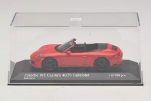 Porsche 911 991.1 Carrera 4 GTS Kabrioletas Raudonas Minichamps 1:43 410067330 Metalas - nuotrauka 4 iš 5